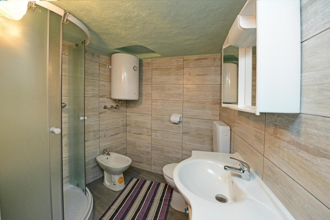 Maja Apartment Višnjan Eksteriør billede