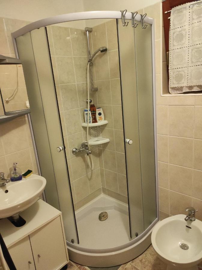 Maja Apartment Višnjan Eksteriør billede