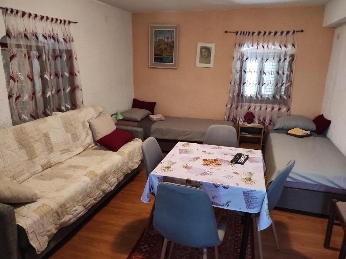 Maja Apartment Višnjan Eksteriør billede