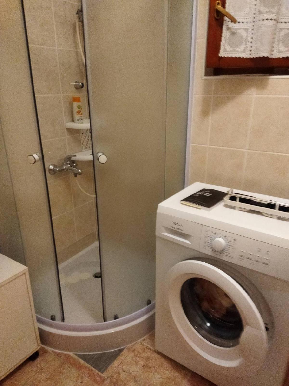 Maja Apartment Višnjan Eksteriør billede
